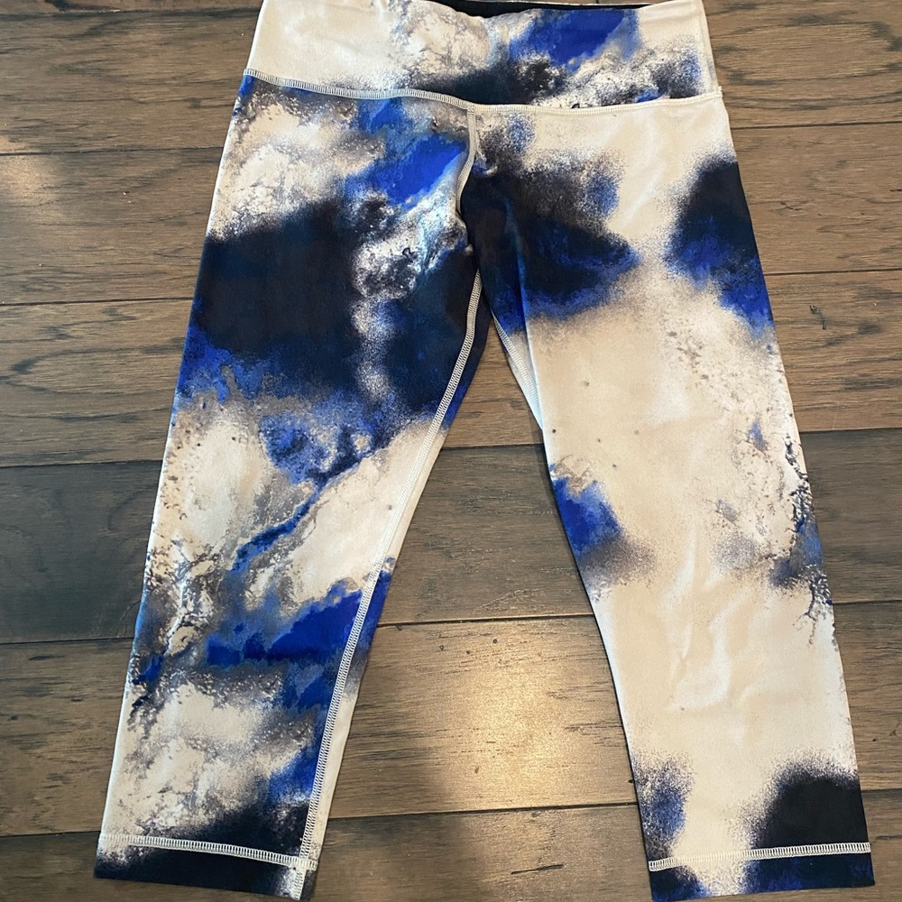Lululemon size 8 pants